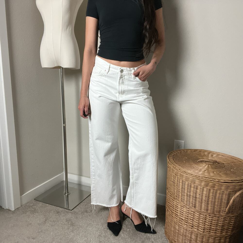 zara white minimalist raw hem mid rise straight wide leg relaxed jeans